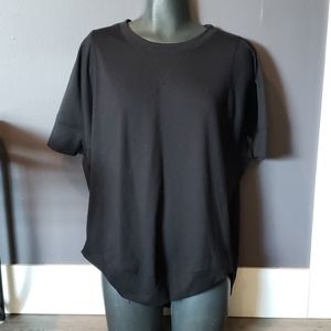 Loose fit short sleeve top